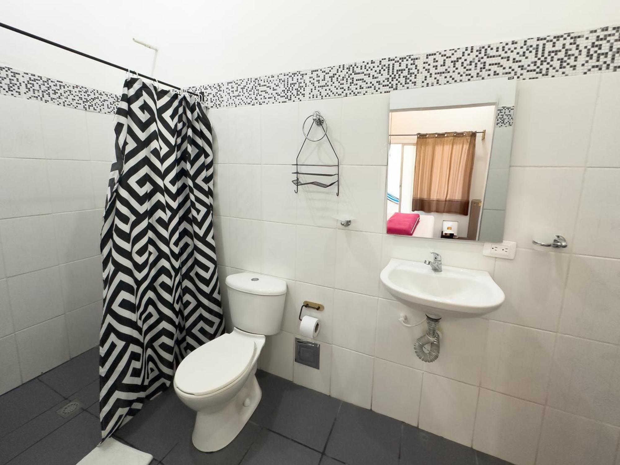 Hotel Family House Rodadero Санта-Марта Экстерьер фото